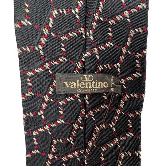 Vintage VALENTINO Cravatte Geometric Webbed Red & Black Silk Tie Made in Italy - Picture 4 of 6